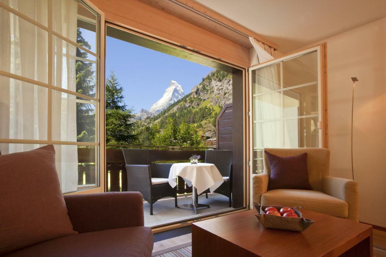 Mirabeau Alpine Hotel Zermatt Bagian luar foto
